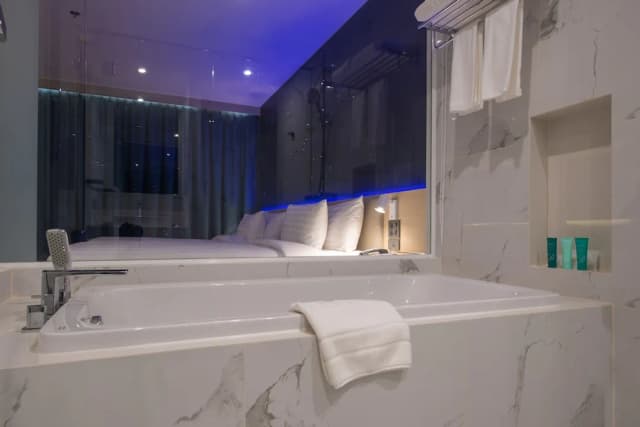 The Pattaya Discovery Beach Hotel Pattaya-Superior Room (DEE Tower)-10