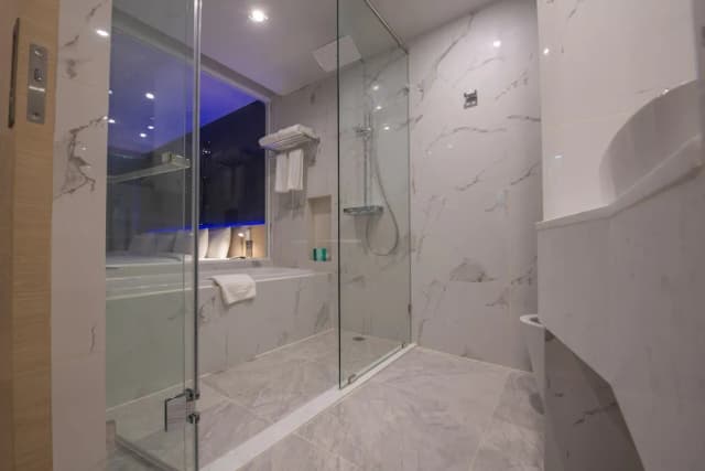 The Pattaya Discovery Beach Hotel Pattaya-Superior Room (DEE Tower)-9