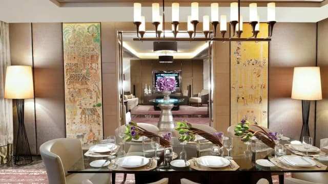 Siam Kempinski Hotel Bangkok-The Royal Suite with Executive Lounge Benefit-26