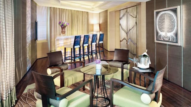 Siam Kempinski Hotel Bangkok-The Royal Suite with Executive Lounge Benefit-4