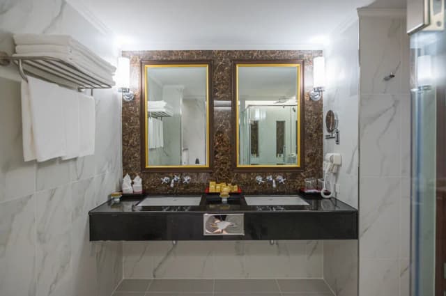 エンプレス・プレミア・ホテル-Premier Deluxe Room-17