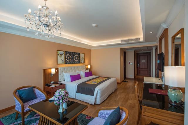 エンプレス・プレミア・ホテル-Premier Deluxe Room-15