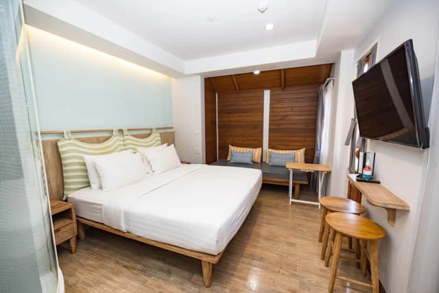 Pastell Oldtown Chiang Mai-Deluxe Double Room With Balcony-5