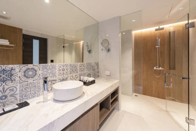 ラマダ プラザ バイ ウィンダム チャオ ファー-デラックス ルーム シングルベッド 2 台-6