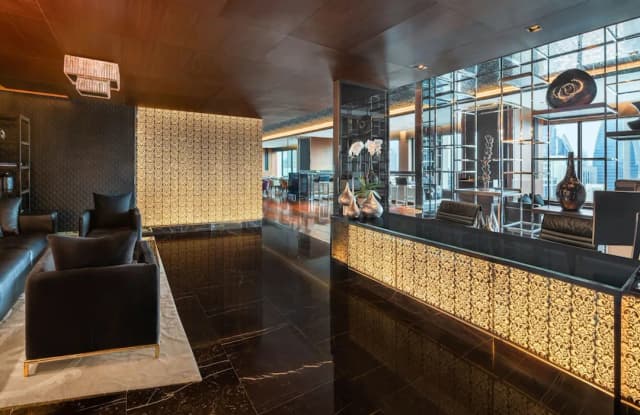 Renaissance Bangkok Ratchaprasong Hotel by Marriott-Renaissance Suite, 1 King Bed, High Floor, Non Smoking-6