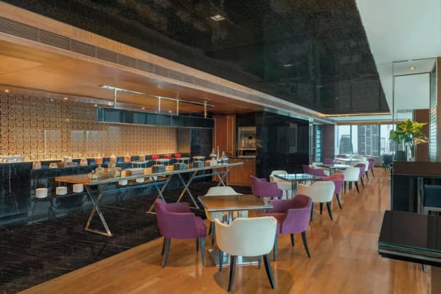 Renaissance Bangkok Ratchaprasong Hotel by Marriott-Executive Room, 2 Double Beds, High Floor, Non Smoking-7