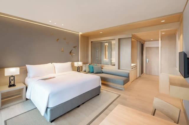 Le Meridien Khao Lak Resort & Spa-Room, 1 King Bed with Sofa bed, Pool View-5