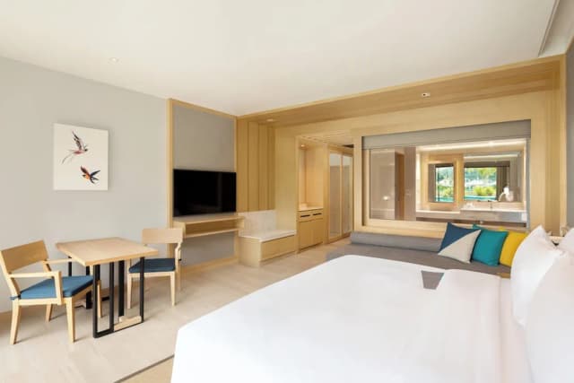 Le Meridien Khao Lak Resort & Spa-Room, 1 King Bed with Sofa bed, Pool Access, Pool View-4