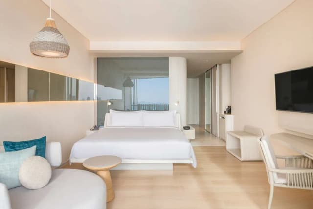 Hilton Pattaya-Executive Room, 1 King Bed-2