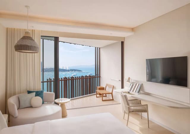 Hilton Pattaya-Executive Room, 2 Twin Beds, Ocean View-3