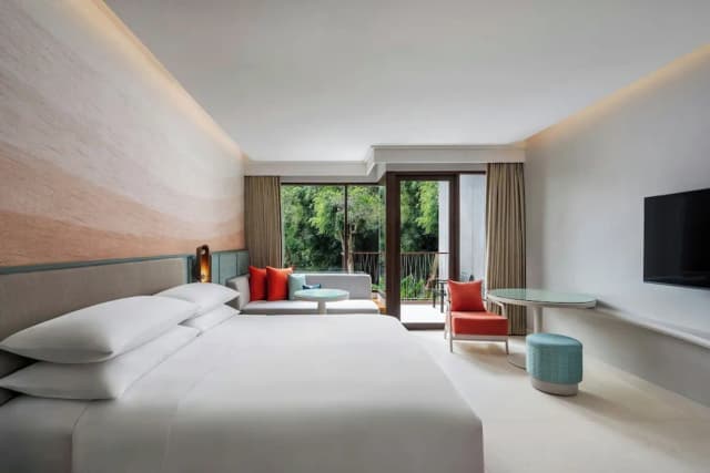 ルネッサンス プーケット リゾート & スパ-ルーム キングベッド 1 台 バルコニー ラグーンビュー-2