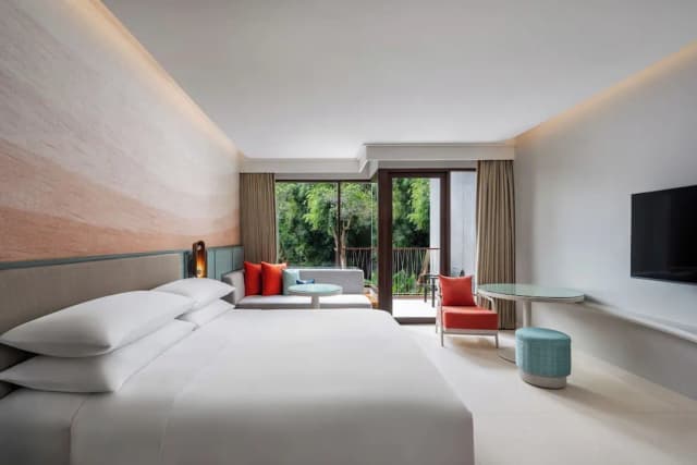 ルネッサンス プーケット リゾート & スパ-ルーム キングベッド 1 台 バルコニー ラグーンビュー-6