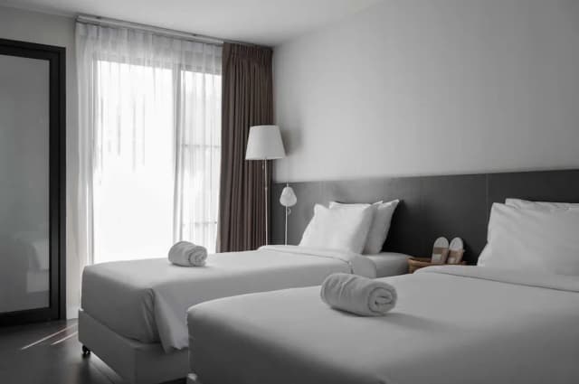 POR Thapae Gate-Standard Twin Room, 2 Twin Beds, Non Smoking, City View-1