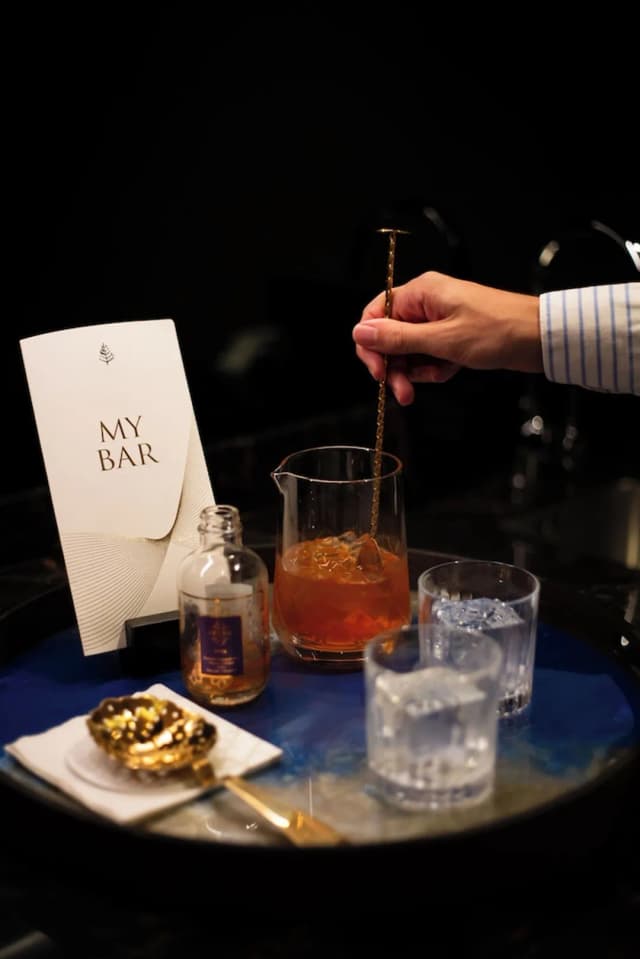 Four Seasons Hotel Bangkok at Chao Phraya River-Premier Room, River View (Two Twins)-4