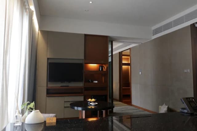 Hansar Bangkok Hotel-Urban Suite-1