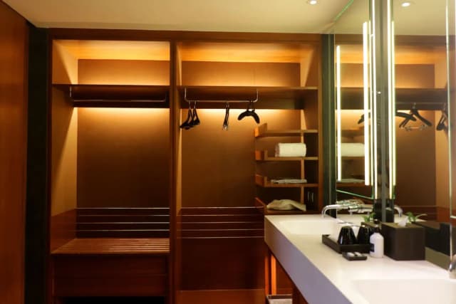 Hansar Bangkok Hotel-Urban Suite-4