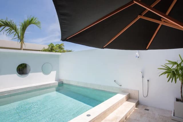 Skye Beach Hotel-1 Bedroom Pool Suite-15