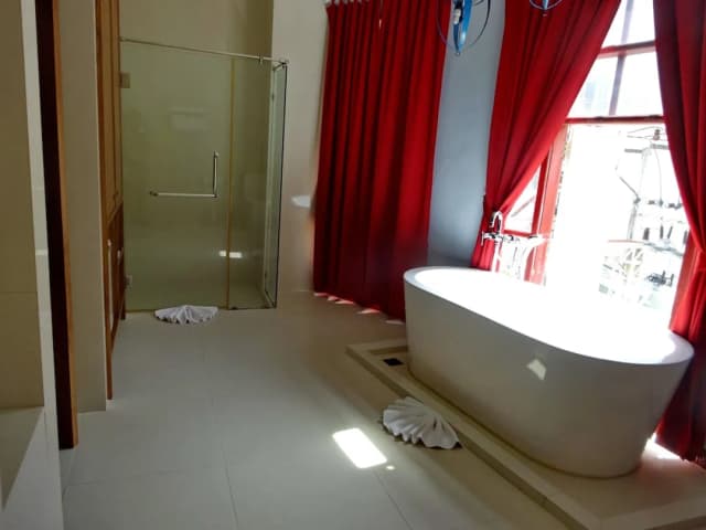 핌나라 부띠끄 호텔-Deluxe Room with Window-11