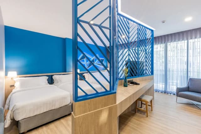 喀比奧南海灘藍索泰智能飯店 - 只招待成人-豪華四人房-3