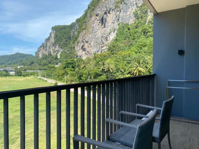 喀比奧南海灘藍索泰智能飯店 - 只招待成人-Deluxe Double Room With Balcony-8