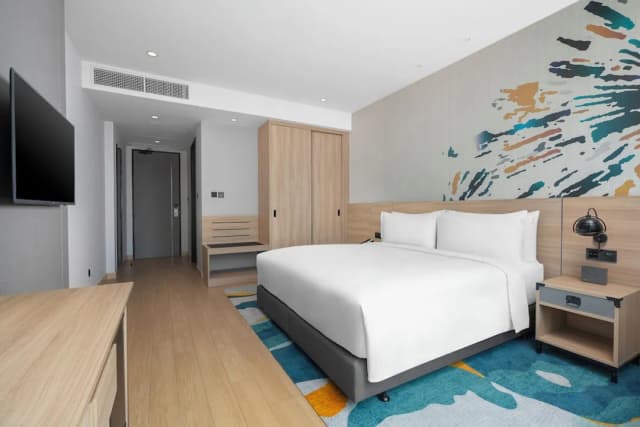 Holiday Inn & Suites Siracha Laemchabang by IHG-标准房, 1 张特大床-5