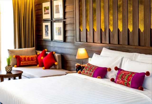 スマイル ラナ ホテル-グランド ダブルルーム キングベッド 1 台 禁煙 プールビュー (Smile - Deluxe)-3