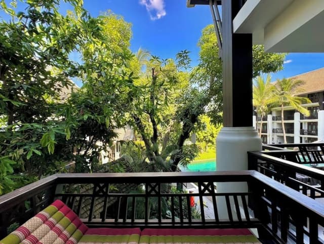 スマイル ラナ ホテル-グランド ダブルルーム キングベッド 1 台 バルコニー プールビュー (Smile - Deluxe)-9