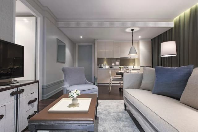 オリエンタル レジデンス バンコク-スイート 1 ベッドルーム コーナー-2