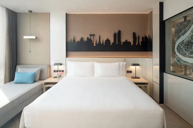 Pathumwan Princess Hotel-Deluxe Classic King Bed-4