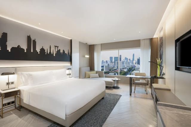 Pathumwan Princess Hotel-Deluxe Classic King Bed-1