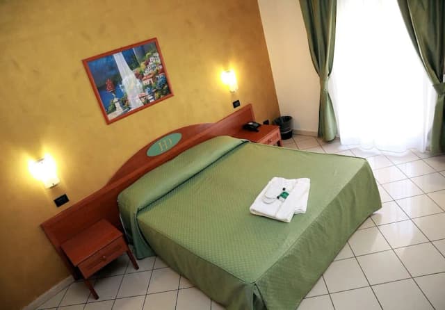HD Hotel-Classic Double Room-1