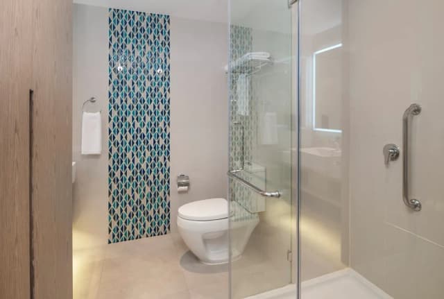 OZO North Pattaya-Deluxe Twin Room, Ocean View-11