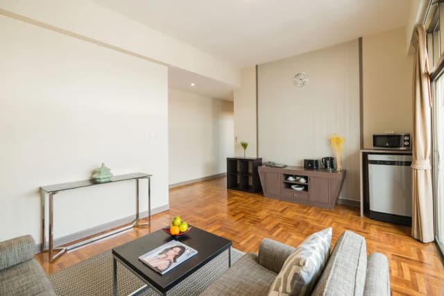 UHG 素坤逸路阿速住宅酒店-普通套房-5