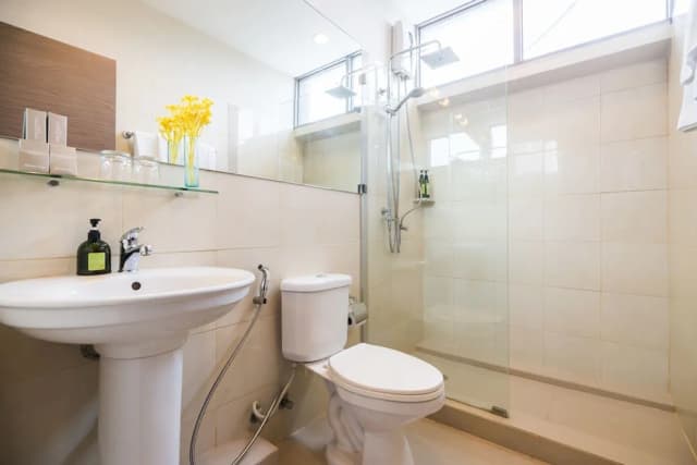 UHG 素坤逸路阿速住宅酒店-普通套房-7