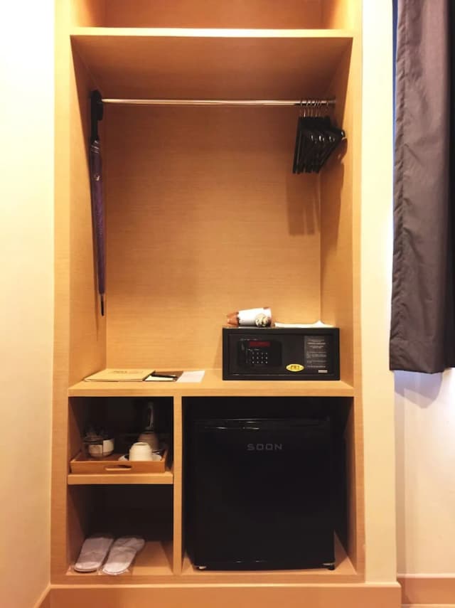 UHG 素坤逸路阿速住宅酒店-經濟客房, 1 張加大雙人床-4