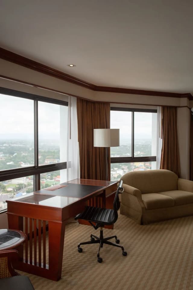 Centara Riverside Hotel Chiang Mai-华丽客房, 1 张特大床 (Premium)-2