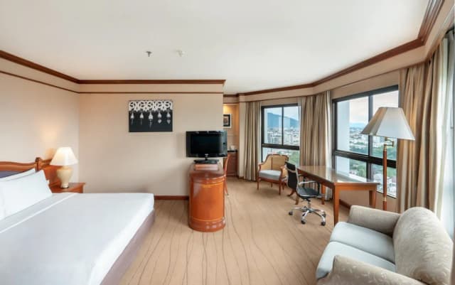 Centara Riverside Hotel Chiang Mai-小型套房, 1 张特大床-1