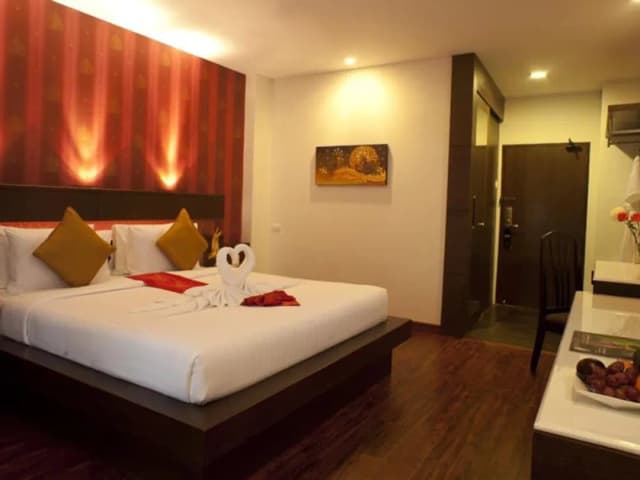 수완나품 스위트-Cube Double Room No Window-1