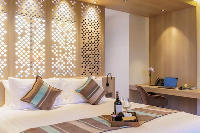 芭堤雅第五喬木提恩酒店-Jacuzzi Suite King New Building-1