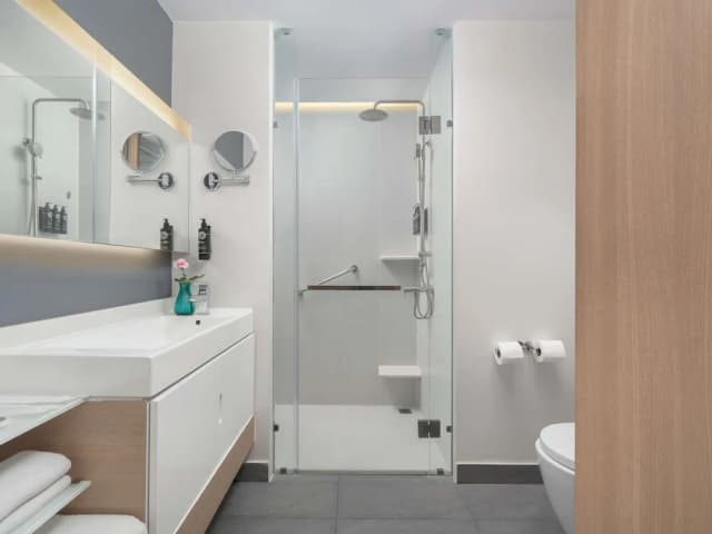 Andaman Beach Hotel Phuket - Handwritten Collection by Accor-高级房, 2 张单人床, 阳台, 泳池景观-4