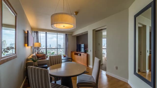 チャトリウム サトーン バンコク-Grand Deluxe 1-Bedroom King-6