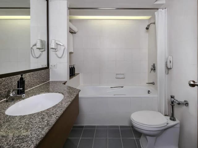 曼谷中庭大美居酒店-Corner Suite, 1 King Bed (Executive Lounge Access)-15