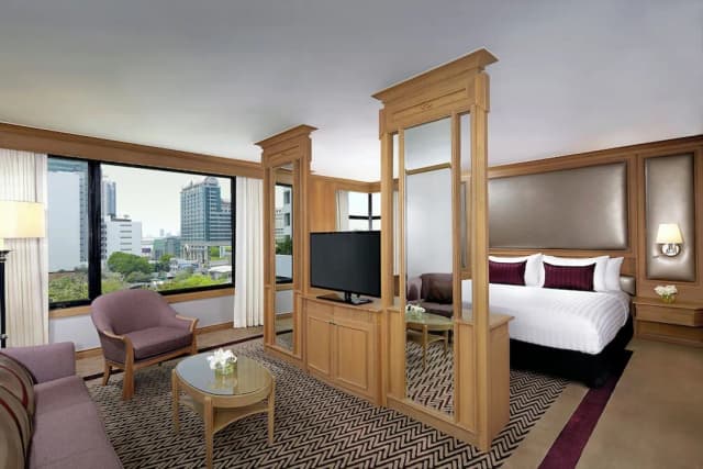 曼谷中庭大美居酒店-Corner Suite, 1 King Bed (Executive Lounge Access)-1