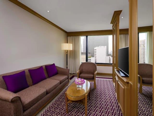 曼谷中庭大美居酒店-Corner Suite, 1 King Bed (Executive Lounge Access)-13