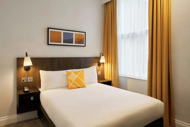베스트 웨스턴 켄싱턴 올림피아 호텔-Double Room with a Window-1