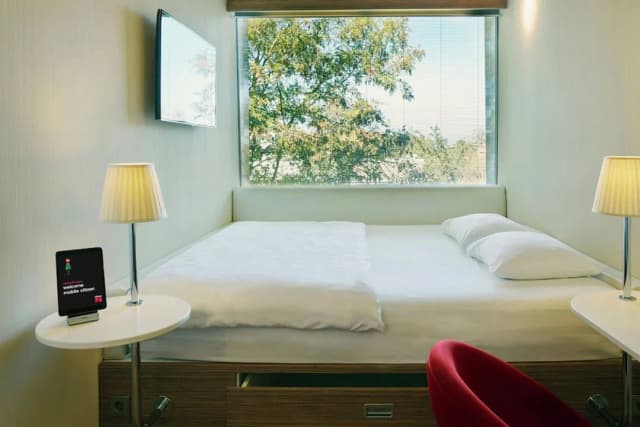 南阿姆斯特丹 M 市民飯店-客房, 1 張特大雙人床 (High Floor)-1