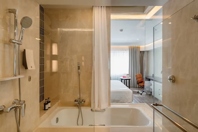 曼谷湄南河畔華美達廣場酒店-豪華客房, 1 張特大雙人床, 河景 (Premier)-7