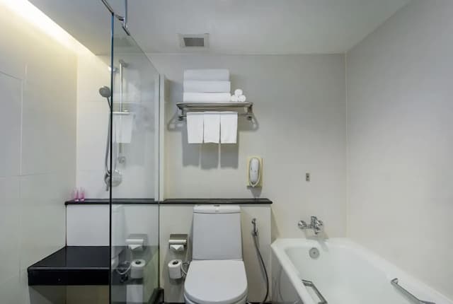 曼谷湄南河畔華美達廣場酒店-套房, 1 張特大雙人床, 露台-2