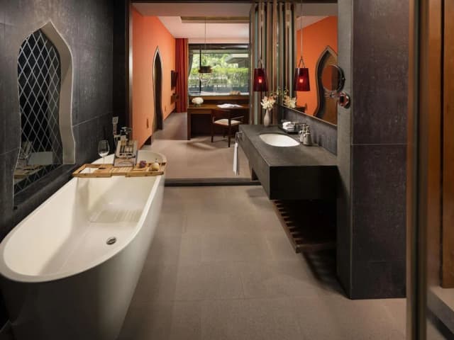 아비스타 하이드어웨이 푸켓 파통 - 엠갤러리-Premier Room, Pool Access & Whirlpool Bath, 1 King Bed-6