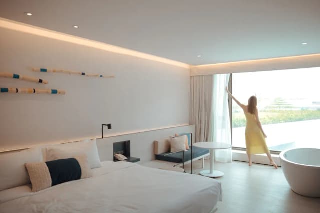 VERSO Hua Hin - a Veranda Collection-Oceanfront King-4